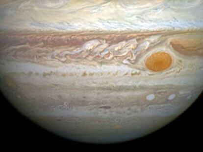 Detalle de la región ecuatorial de Júpiter con la Gran Mancha Roja