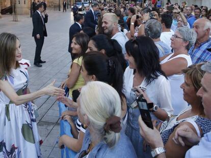 La Reina Letizia a su llegada a la recepción anual en el Palacio de la Almudaina, en Palma de Mallorca.