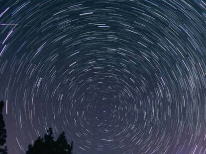 Imagen de una lluvia de estrellas.