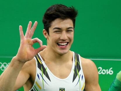 Arthur Mariano celebra su actuación en la final masculina de suelo.