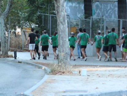 Un grupo de novatos en la Ciudad Universitaria, en Madrid.