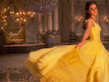 A brilhante decisão de Emma Watson de rejeitar o espartilho em seu papel de princesa