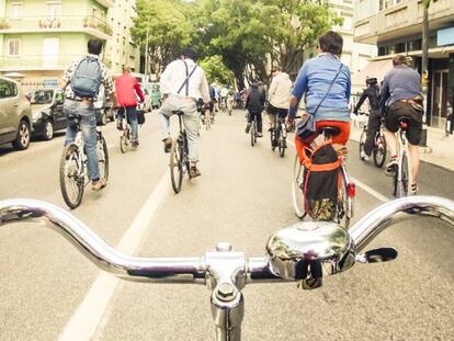 “El manillar de mi bici era una lata de comida de gato”