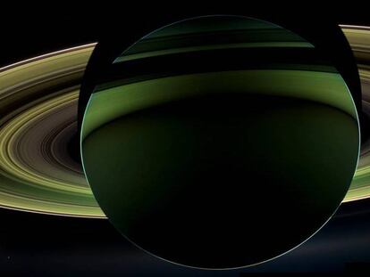 Saturno y sus anillos fotografiados por la sonda 'Cassini'