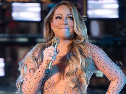 FOTO: Cara de circunstancia de Mariah Carey durante su actuación en Times Square el pasado 31 de diciembre. / VÍDEO: Su actuación de Nochevieja.