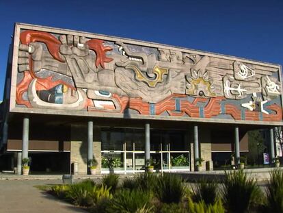 La entrada principal del campus Monterrey.