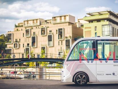 Los autobuses sin conductor de Navya están presentes en países como Francia, Suiza y Qatar.