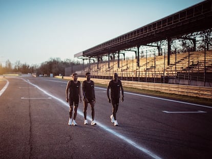 Los maratonianos Zersenay Tadese, Lelisa Desisa y Eliud Kipchoge, en el circuito de fórmula 1 de Monza.