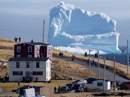 El iceberg frente a la costa de Ferryland, en Canadá, el domingo pasado.