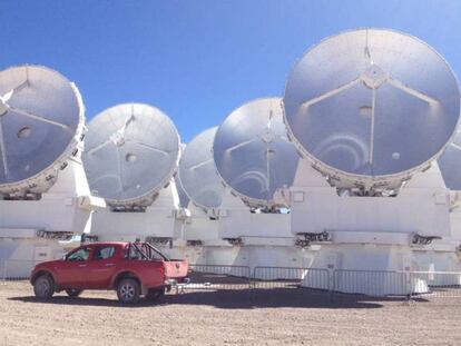 Imagen de los telescopios de ALMA; en el desierto de Atacama (Chile).