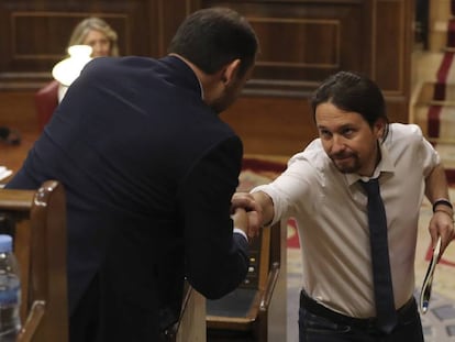 El nuevo PSOE y el abrazo de Podemos