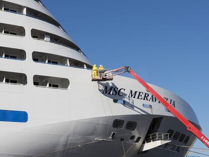 Unos 3.000 operarios trabajaron en el astillero francés de Saint-Nazaire para acabar las obras del MSC Meraviglia. El buque se entregó a la naviera suiza a finales de mayo. En junio realizó su primera travesía.