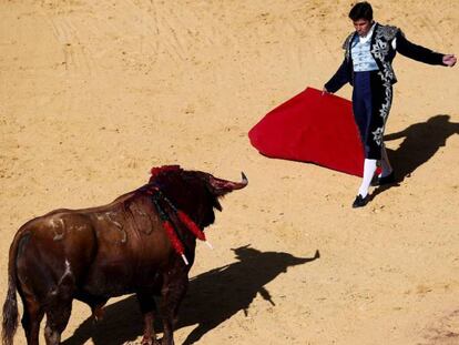 Una corrida de toros en Málaga. Fragmento del documental Tauromaquia.