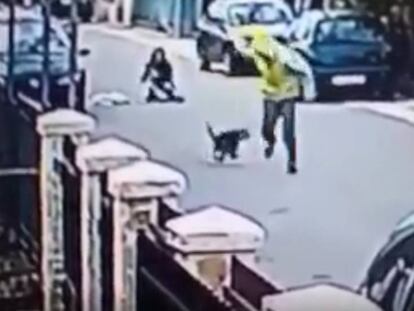 Fotograma del vídeo que grabó una cámara de seguridad del intento de robo.