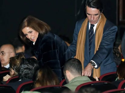 José María Aznar y Ana Botella, a su llegada al concierto de Carla Bruni en el Teatro Nuevo Apolo de Madrid.