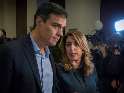 La presidenta andaluza, Susana Díaz, y el secretario general del PSOE, Pedro Sánchez, en el encuentro del Foro Joly en Sevilla, el pasado 23 de enero.