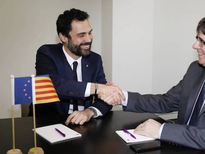 Roger Torrent y Carles Puigdemont durante su reunión en Bruselas este miércoles.