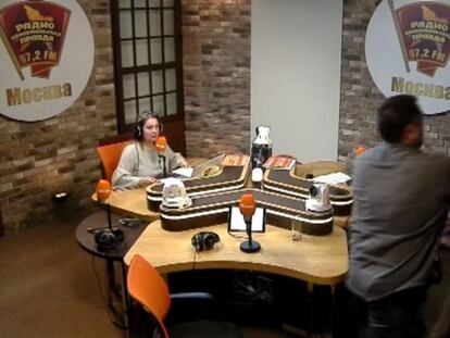Dos periodistas acaban a puñetazos en directo en la radio rusa