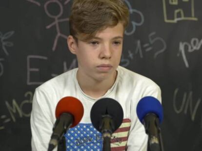 Así viven su vida en las redes sociales tres jóvenes: un transexual, una gitana y una migrante marroquí