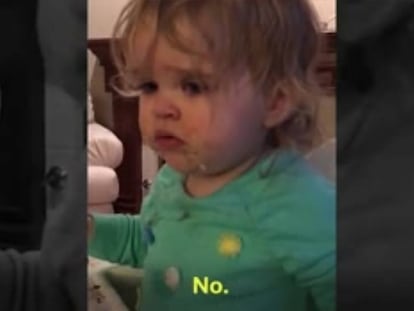 La reacción de la niña tras probar el 'wasabi'.