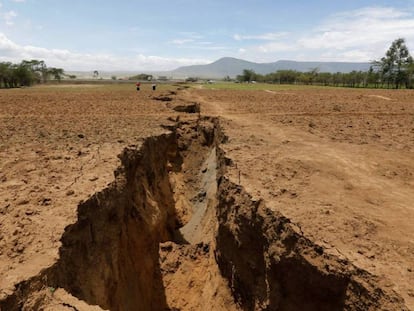 La abertura se extiende durante varios kilómetros por el sur de Kenia.