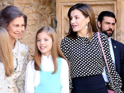 Doña Letizia y doña Sofia justo después del incidente en la Catedral de Palma.