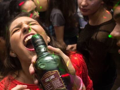 Estas son las medidas que prepara el Gobierno para acabar con el botellón