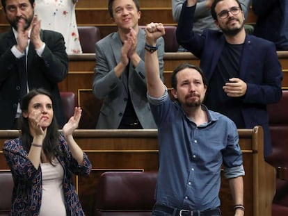 El líder de Podemos, Pablo Iglesias, tras su intervención en la sesión de control al Gobierno.