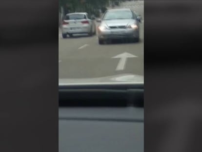 Circulando marcha atrás por el centro de Vigo