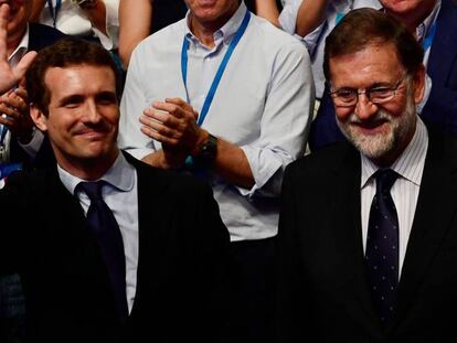 Pablo Casado celebra su victoria en compañía de Mariano Rajoy / En vídeo, Soraya y Pablo dan su último mitin antes de la votación (ATLAS)