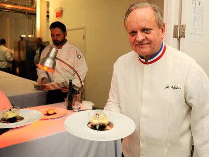 El cocinero Joel Robuchon en febrero de 2016 en Miami, EE UU.