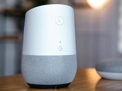 Google Home puede conectarse y controlar más de 1.500 dispositivos de más de 200 firmas, según afirma la compañía americana.