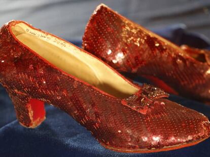 Los zapatos que lució Judy Garland en 'El Mago de Oz' recuperados por el FBI.