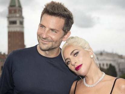 FOTO: Lady Gaga y Bradley Cooperel 1 de septiembre en Venecia. / VÍDEO: Tráiler de 'Ha nacido una estrella'.