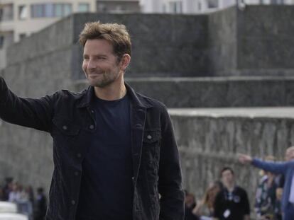 En vídeo, el tráiler de la primera película como director de Bradley Cooper, 'Ha nacido una estrella'.