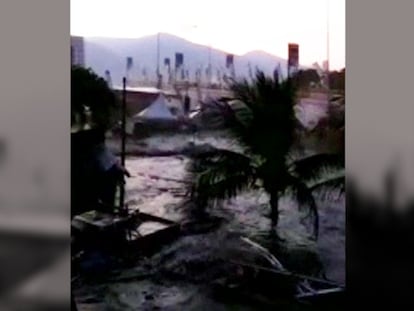 Imágenes del paso del tsunami por Palu.