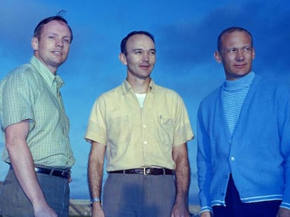 Neil Armstrong, Michael Collins y Buzz Aldrin posan en el Centro Espacial Kennedy, en Florida, en 1969 / En vídeo, tráiler de 'First Man'