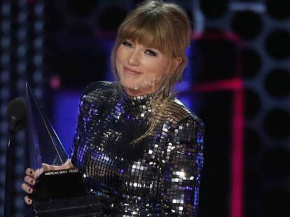 Taylor Swift, con el premio de Artista del Año. En vídeo, Trump: "Taylor Swift me gusta un 25% menos"