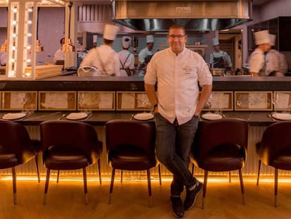 Vídeo: Momento en el que se anuncia la tercera estrella Michelín para Dani García. Foto: El cocinero, en su restaurante Bibo en Madrid