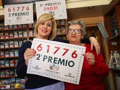 Loteras de la administración Avenida Maracena 142, en Granada, que ha vendido el segundo premio del Sorteo del Niño.