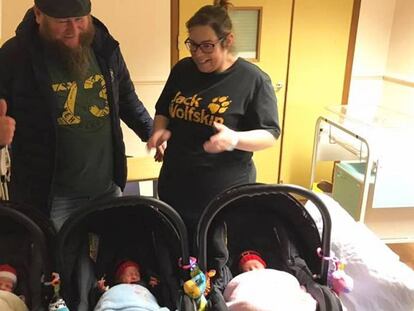 Una mujer se queda embarazada por fecundación in vitro y de forma natural en la misma semana