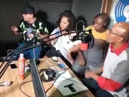 Una cadena de radio transmite en directo el robo a su propio estudio