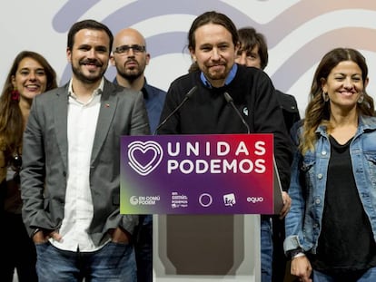 Miembros de Unidas Podemos, durante una rueda de prensa tras conocer los resultados de las elecciones generales. En vídeo, Iglesias ve como "imprescindible" entrar en el Gobierno con Sánchez.