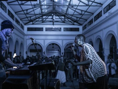 Vídeo e imagen: Juno & Darrell durante su actuación en el Festival de Cine de Tarifa y Tánger.