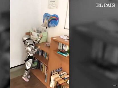 La niña de 4 años que se disfraza de soldado imperial para celebrar el final de su tratamiento contra el cáncer