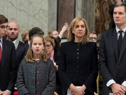 Iñaki Urdangarin, la infanta Cristina y dos de sus cuatro hijos, Irene y Miguel, en el Vaticano, el 6 de enero de 2018. En vídeo, declaraciones de Francisco Sánchez, director del Hogar Don Orione.