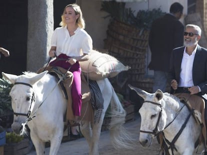 George Clooney y Brie Larson, en Navalcarnero durante la grabación del nuevo anuncio.