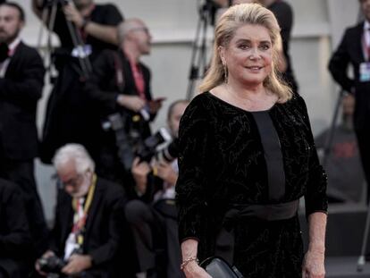 Catherine Deneuve en el Festival de Venecia el pasado 31 de agosto. En vídeo, el tráiler de 'La verdad' subtitulado al español.