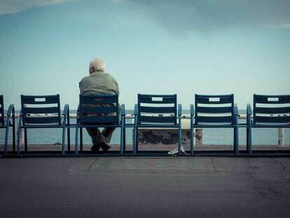 ¿Cuántas personas mayores se sienten solas a pesar de estar acompañadas?