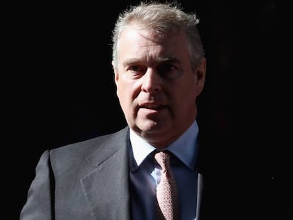 Andrés de Inglaterra pierde el apoyo de empresas e instituciones después de su entrevista sobre Epstein